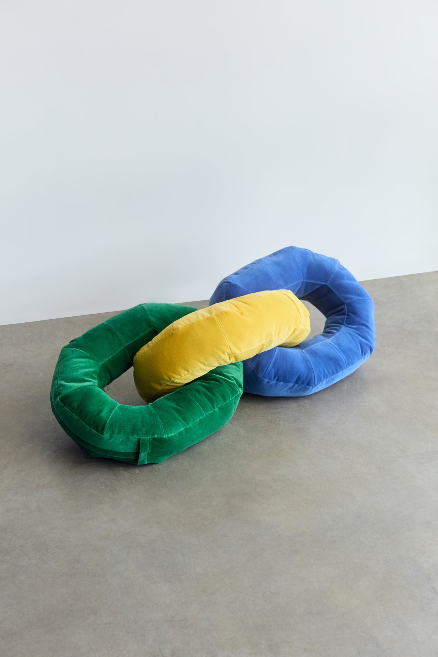 Off The Chain Pillow PDF Pattern